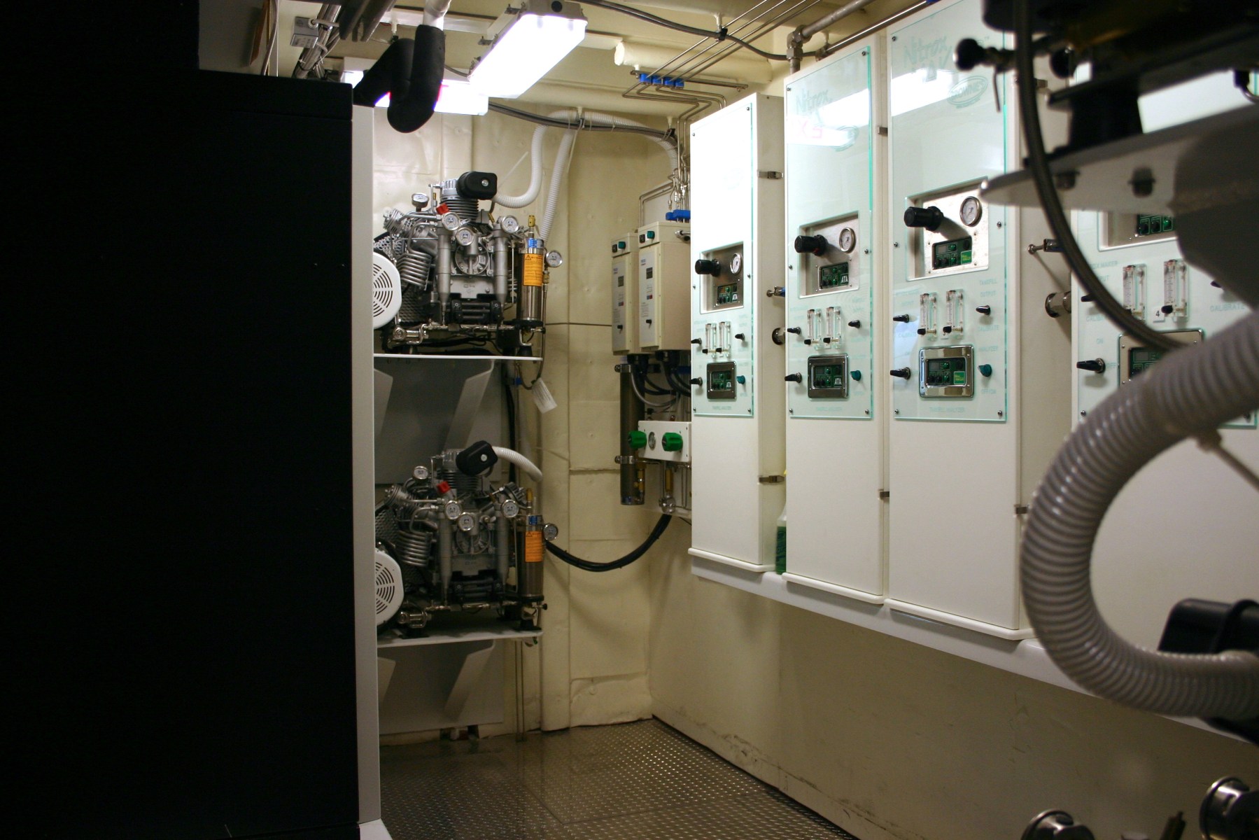 Brownie's Marine Group NitroxMaker Tank Fill